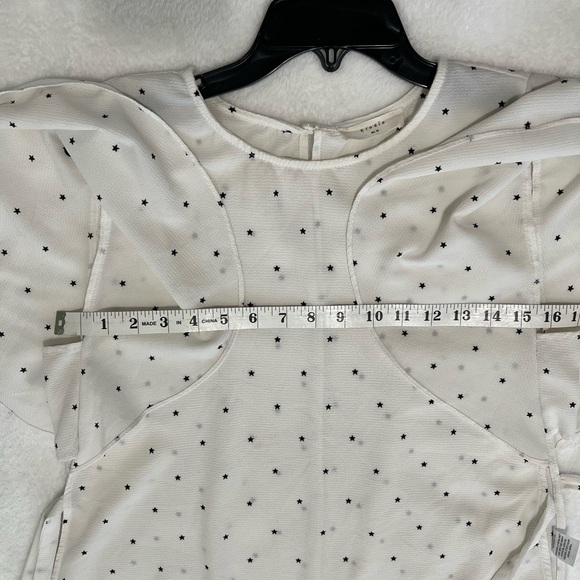 Elodie White Flutter Sleeve Blouse with Tie Front - Picture 14 of 14